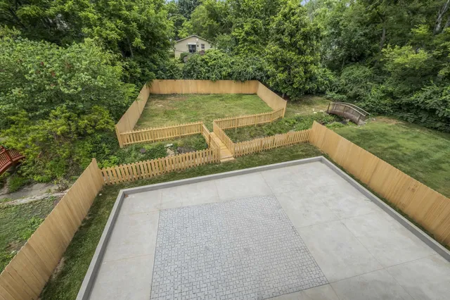 $12,000 | 2704 Westwood Avenue, Nashville, TN 37212