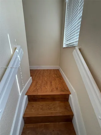$2,800 | 6990 Northwest 177th Street, Unit J100, Hialeah, FL 33015