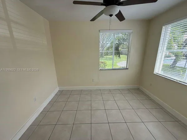 $2,800 | 6990 Northwest 177th Street, Unit J100, Hialeah, FL 33015