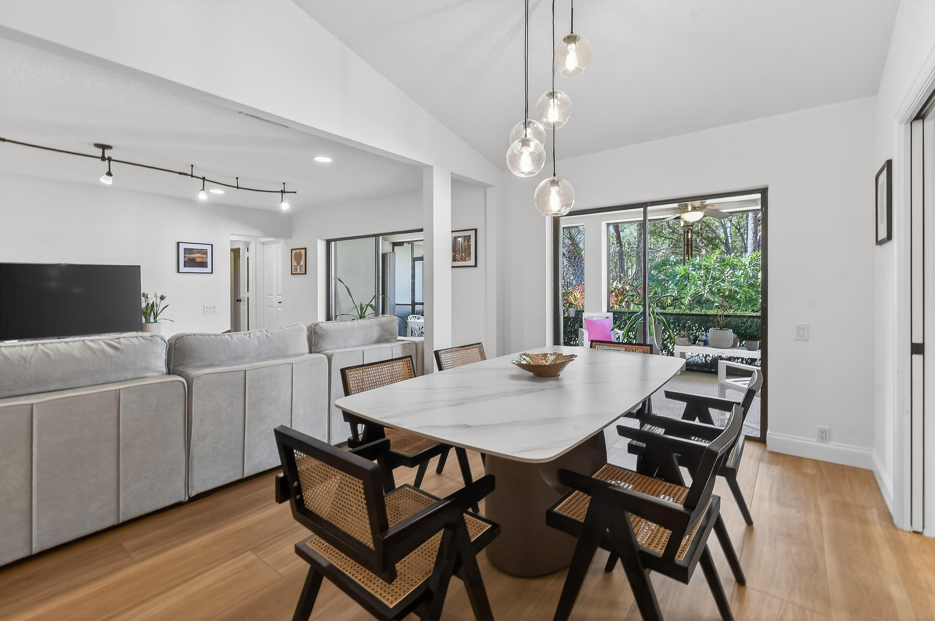 6701 Winding Lake Drive Jupiter, FL 33458 - Photo 11 of 57 6701WindingLakeDr(14)