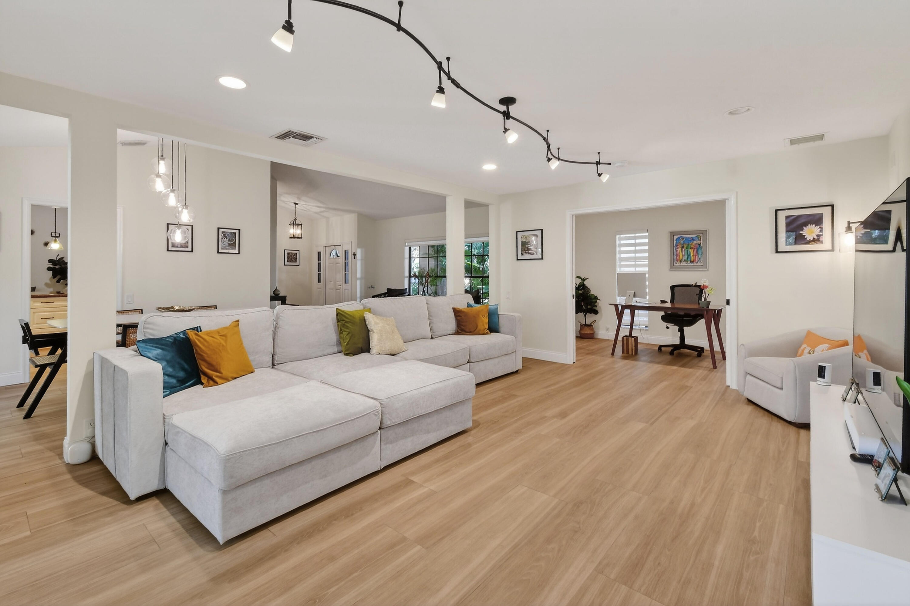 6701 Winding Lake Drive Jupiter, FL 33458 - Photo 15 of 57 6701WindingLakeDr(32)