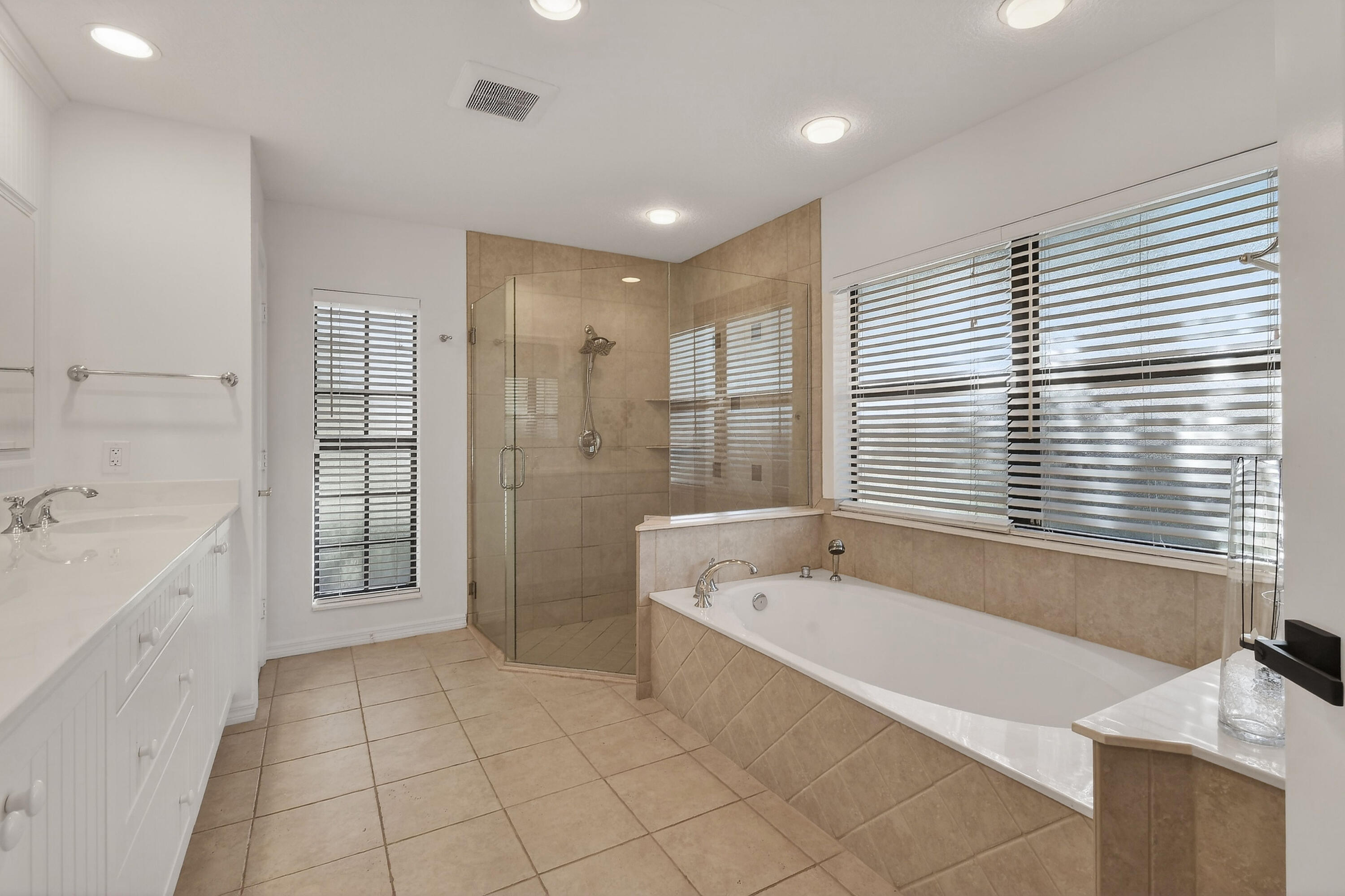 6701 Winding Lake Drive Jupiter, FL 33458 - Photo 31 of 57 6701WindingLakeDr(46)