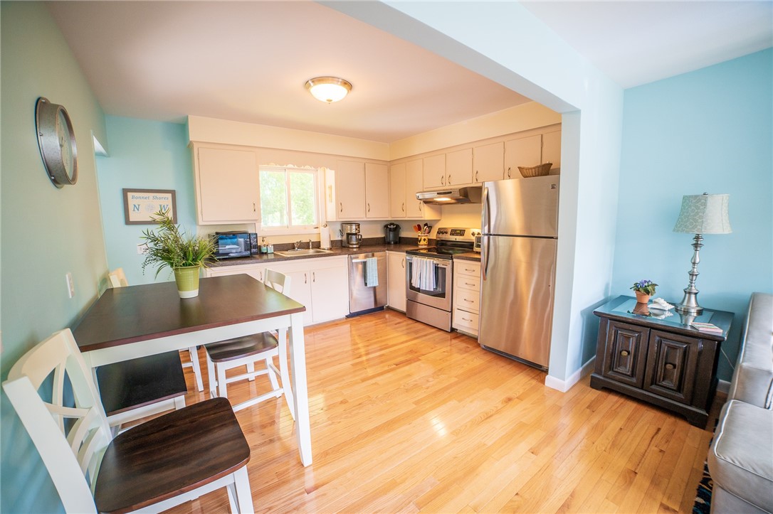 46 King Philip Road Narragansett, RI 02882 - Photo 8 of 35 Gallery Image 8