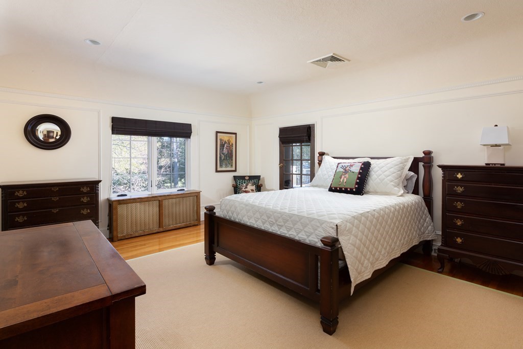 1445 Commonwealth Avenue Newton, MA 02465 - Photo 11 of 28