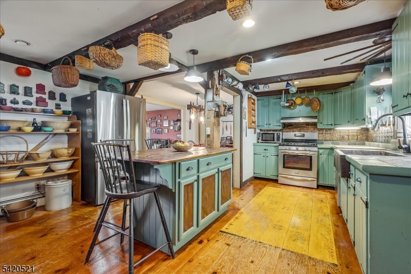 195 Allamuchy Road Andover, NJ 07821 - Photo 3 of 36