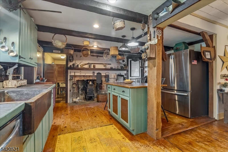 195 Allamuchy Road Andover, NJ 07821 - Photo 4 of 36