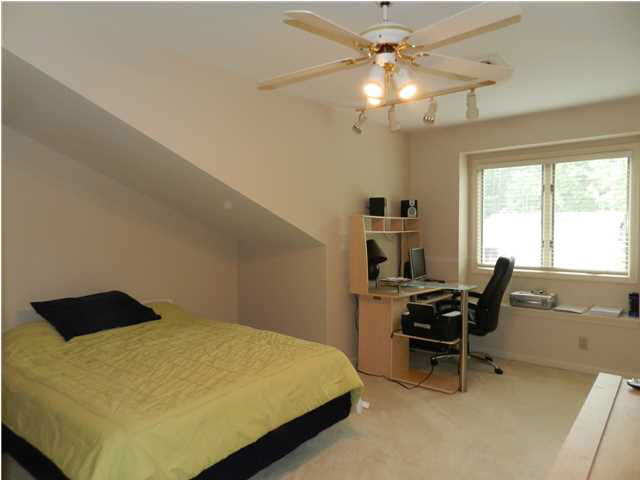 1334 Timberlake Road Evansville, IN 47710 - Photo 11 of 20 Gallery Image 11