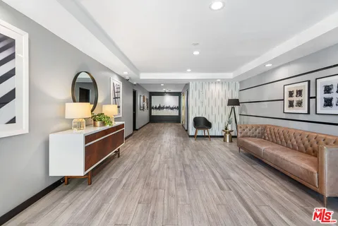 $1,795,000 | 235 South Reeves Drive, Unit 101, Beverly Hills, CA 90212