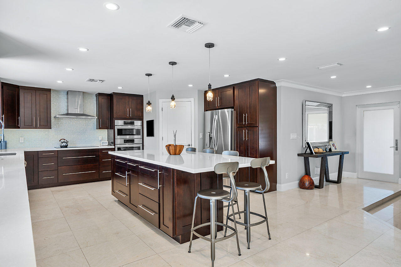 1319 Southwest 5th Avenue Boca Raton, FL 33432 - Photo 8 of 40 007-1319SWFifthAve-BocaRaton-FL-small