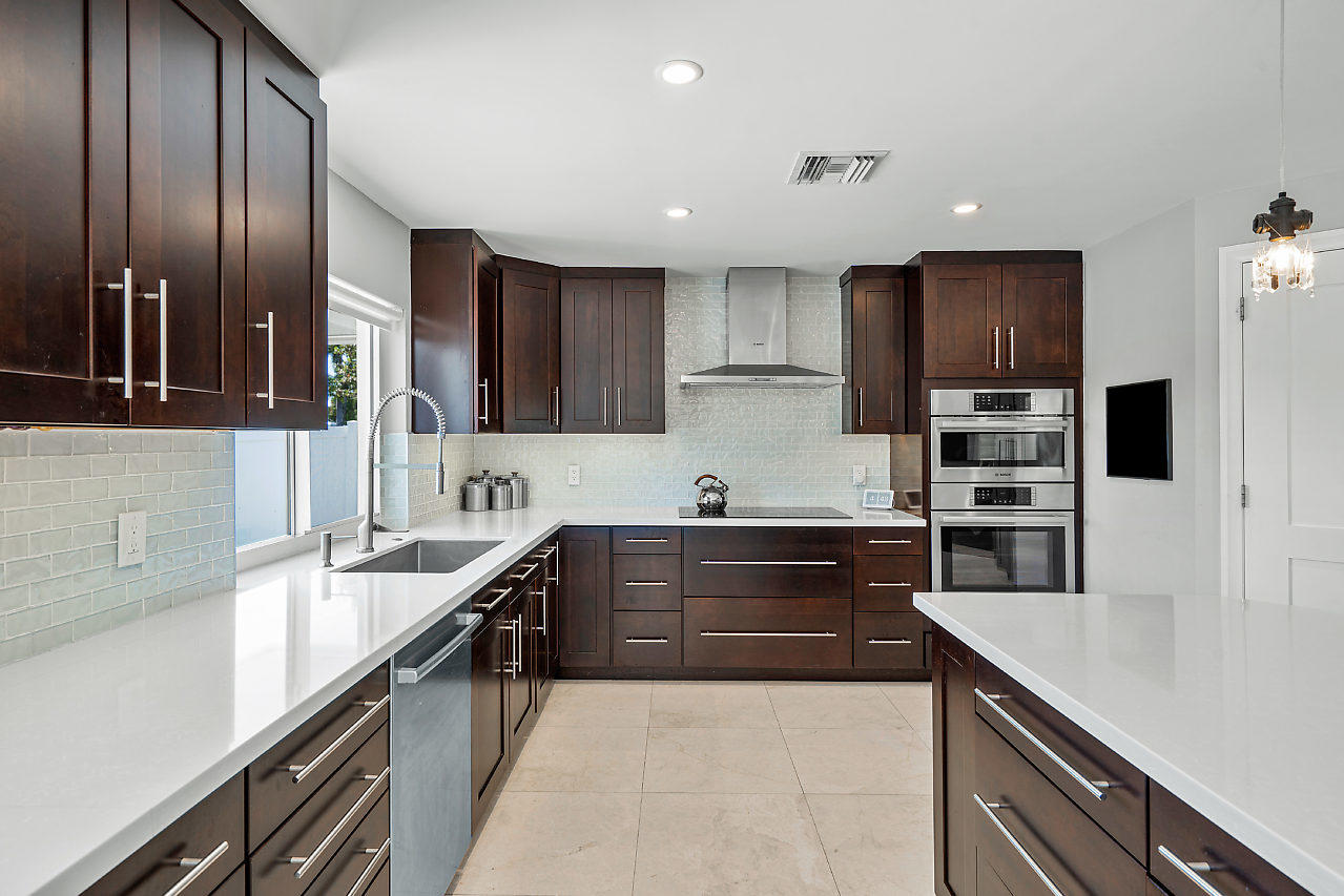 1319 Southwest 5th Avenue Boca Raton, FL 33432 - Photo 9 of 40 008-1319SWFifthAve-BocaRaton-FL-small