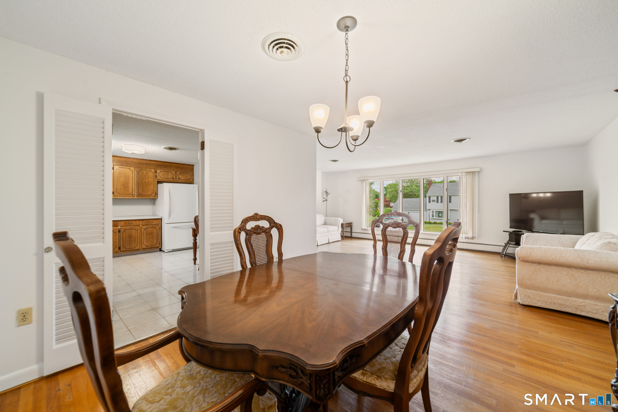 36 Cross Hill Road Wethersfield, CT 06109 - Photo 7 of 40