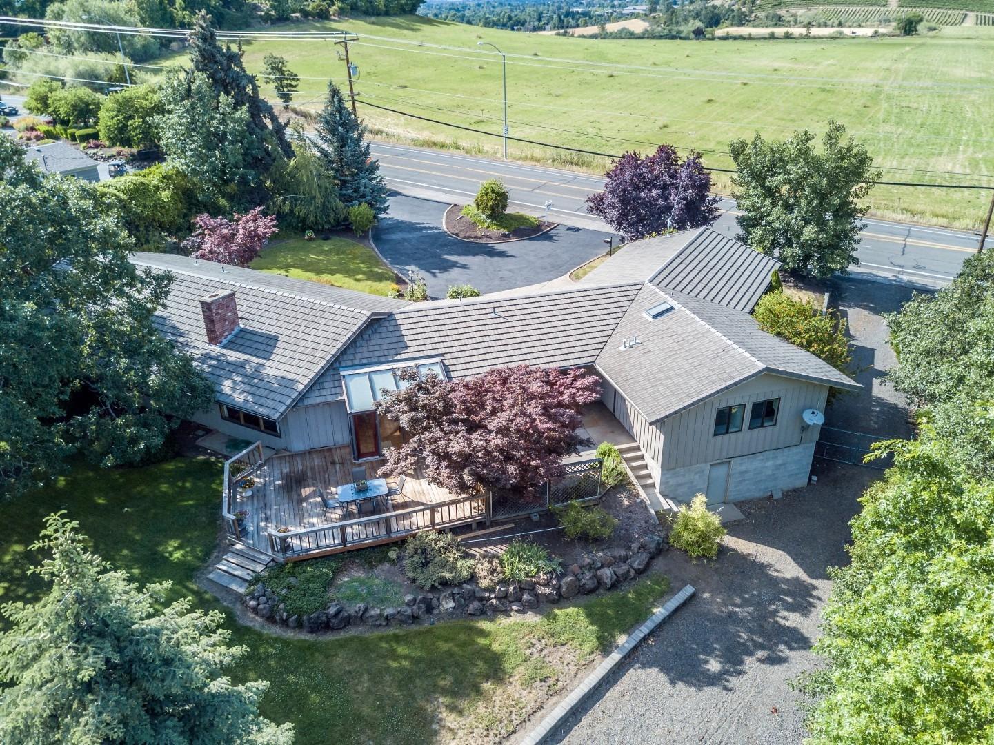 2948 Hillcrest Road Medford, OR 97504 - Photo 35 of 35 Additional Photo
