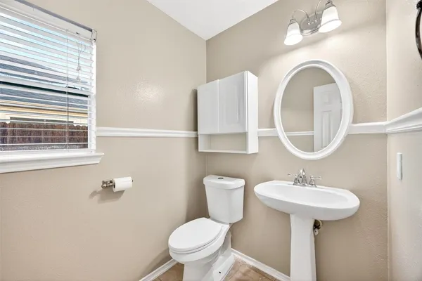 $2,650 | 11526 Socorro Lane, Tomball, TX 77377