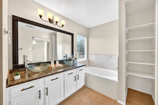 $2,650 | 11526 Socorro Lane, Tomball, TX 77377