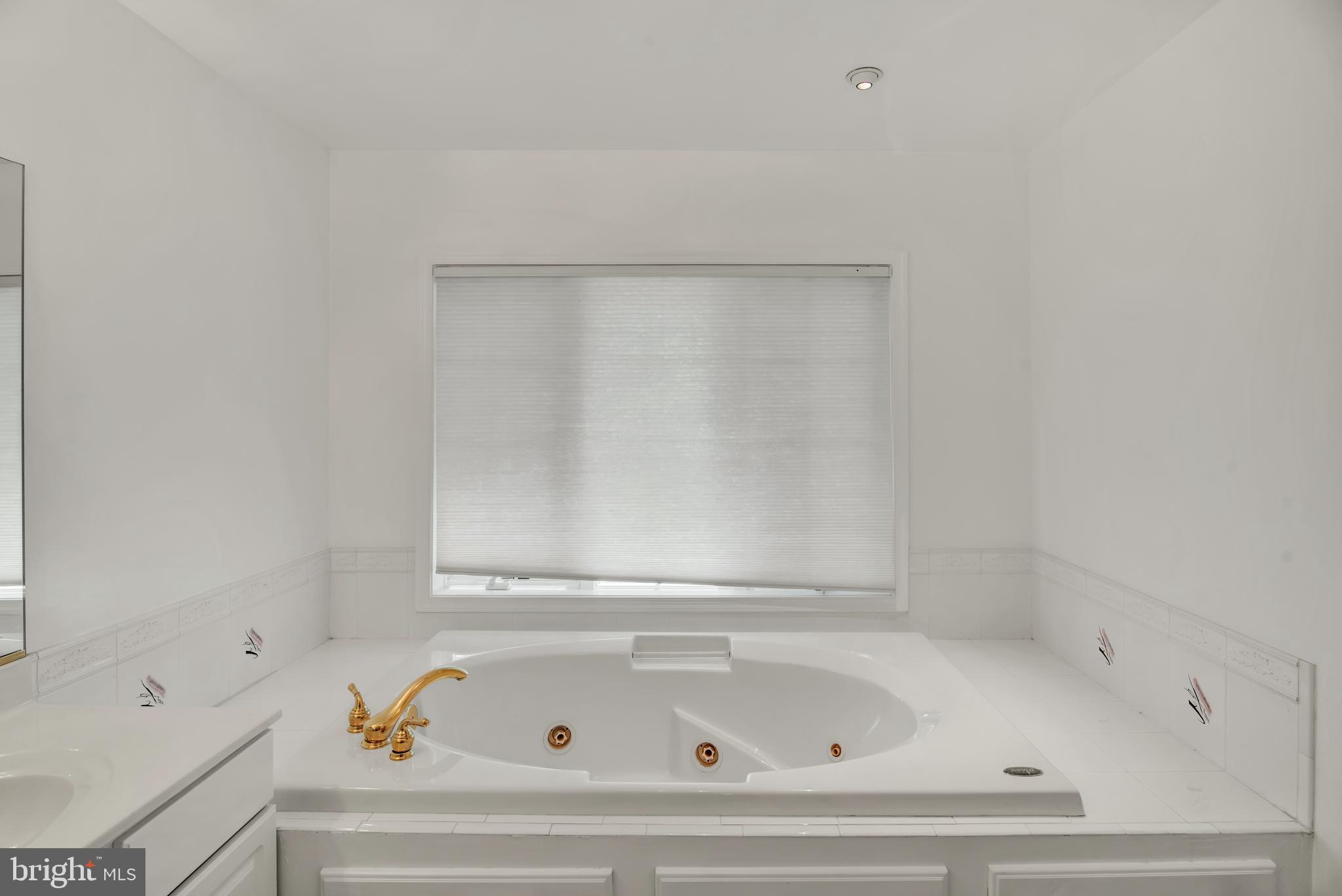 6543 Braddock Road Alexandria, VA 22312 - Photo 29 of 54 Gallery Image 29