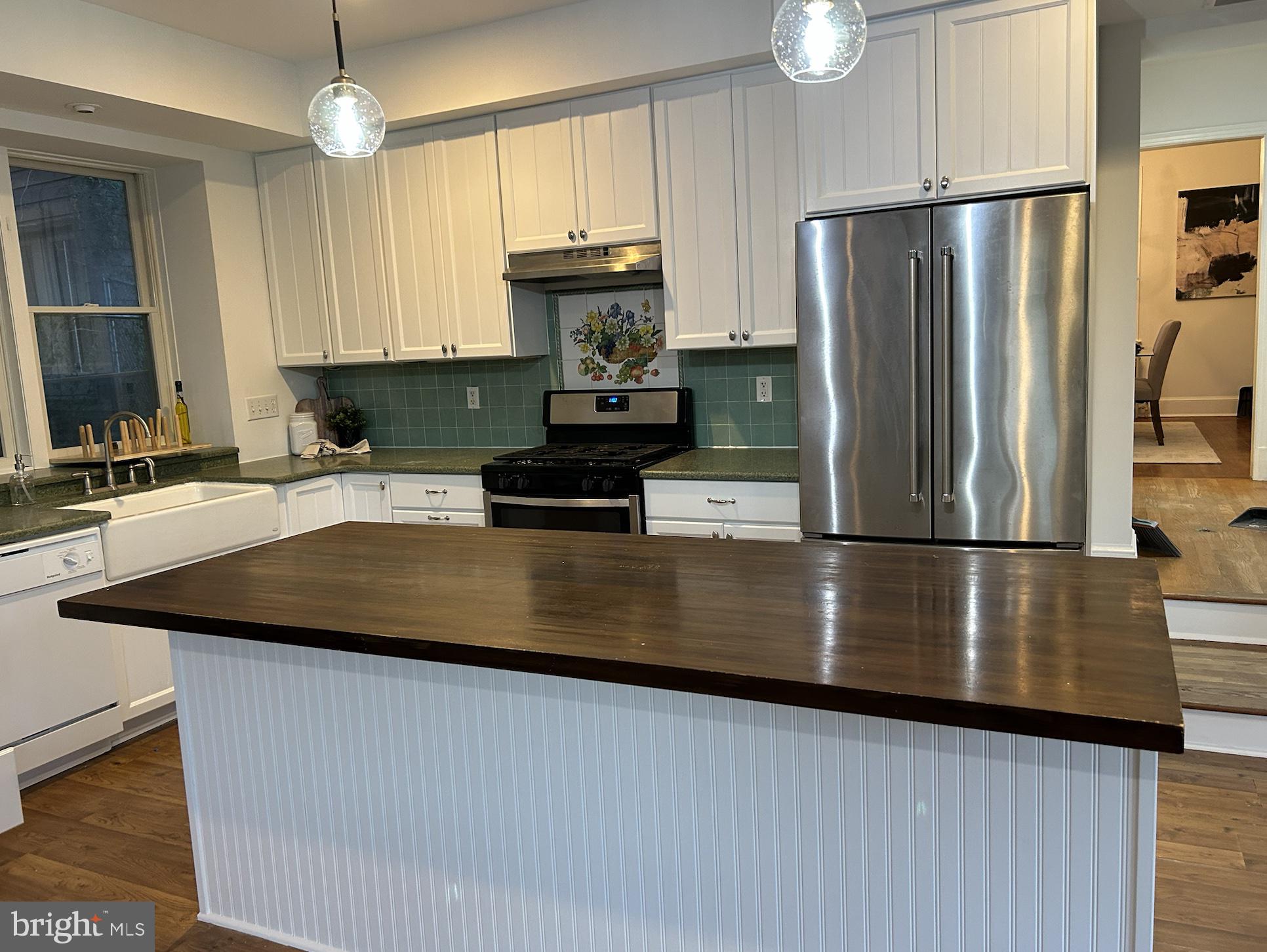 9206 Flower Avenue Silver Spring, MD 20901 - Photo 5 of 39