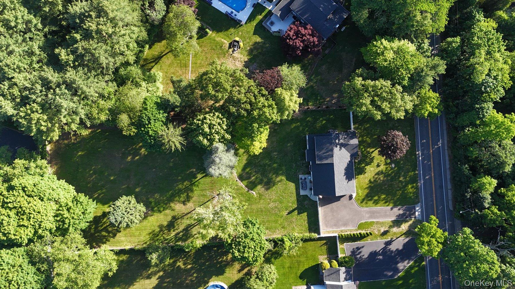 174 Warner Road Huntington, NY 11743 - Photo 38 of 46