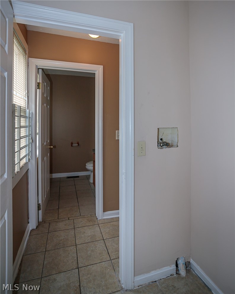 390 Arbor Road Cleveland, OH 44108 - Photo 7 of 33 Gallery Image 7
