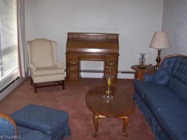 3206 Lardner Road Greensboro, NC 27405 - Photo 3 of 7 Other. Nice living room with plenty of light.