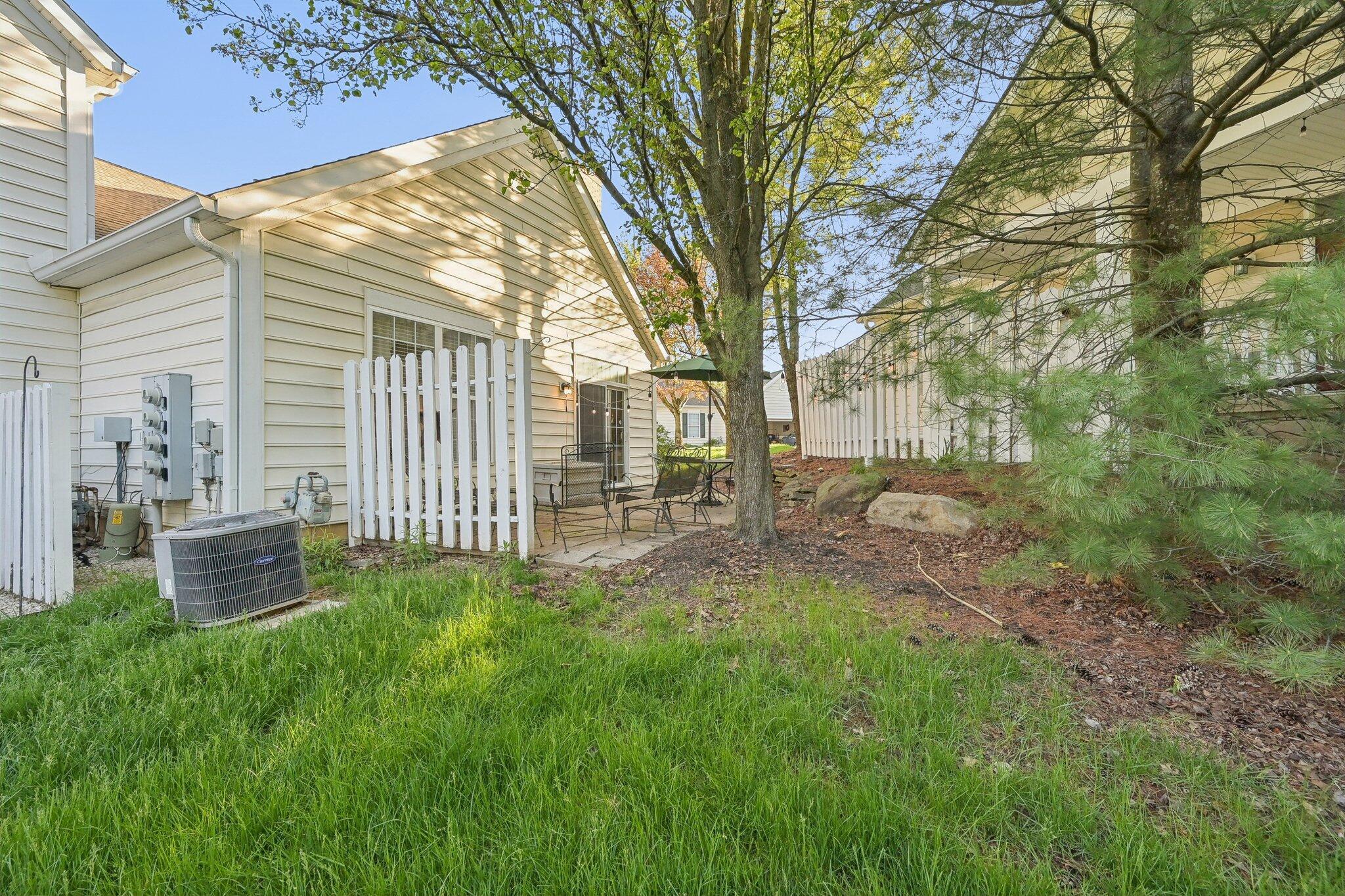5993 Naughten Ridge Court Columbus, OH 43213 - Photo 44 of 51 Rear