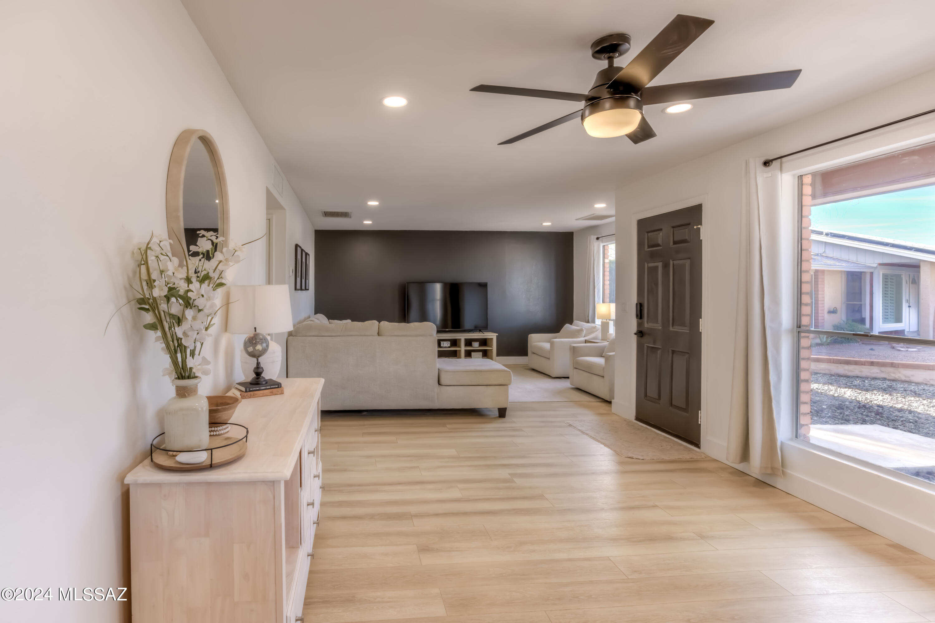 6266 North Parsley Road Tucson, AZ 85741 - Photo 10 of 37