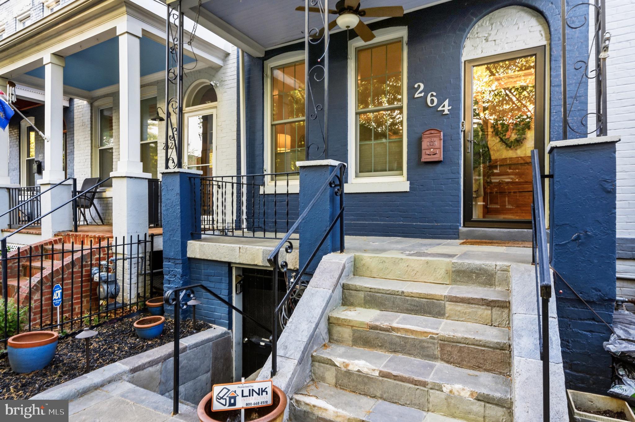 264 15th Street Southeast Washington, DC 20003 - Photo 3 of 44