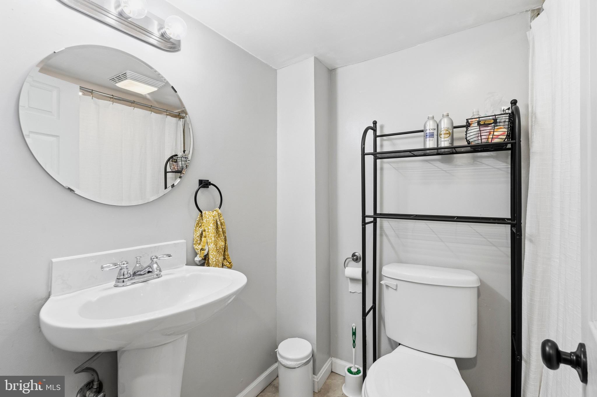 264 15th Street Southeast Washington, DC 20003 - Photo 39 of 44