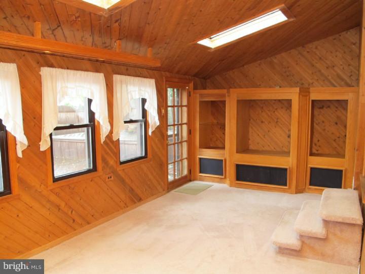 39 Edison Road Cherry Hill, NJ 08034 - Photo 5 of 10 Family Room