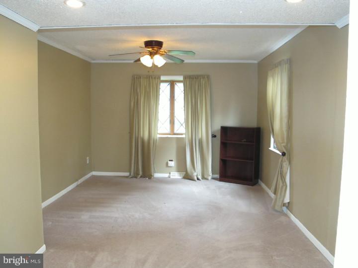 39 Edison Road Cherry Hill, NJ 08034 - Photo 6 of 10 Bedroom - Main