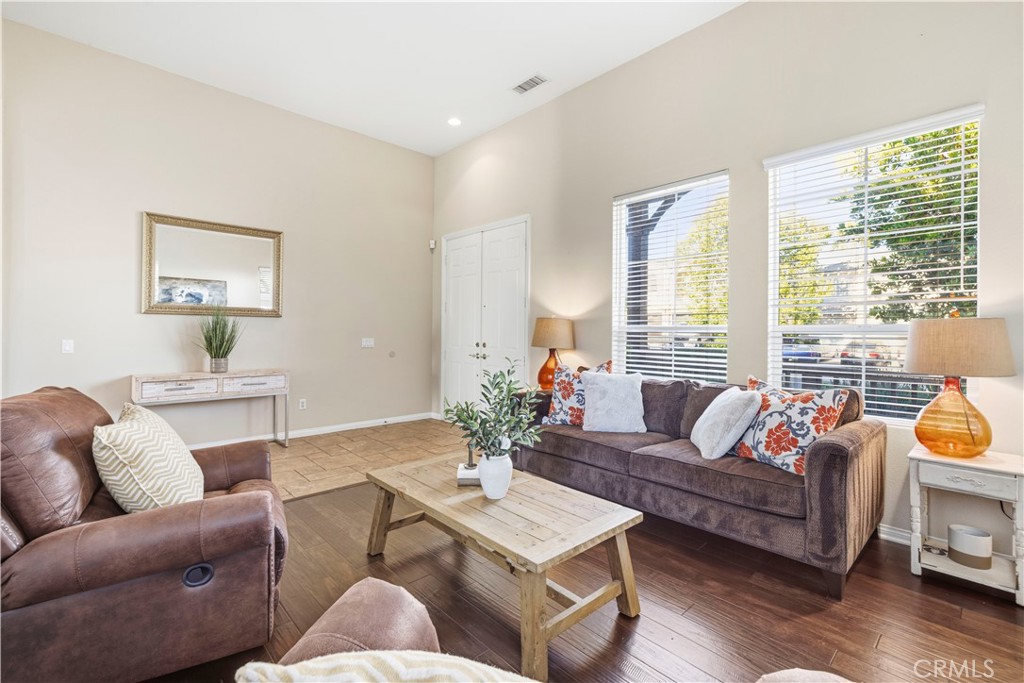 26003 Tennyson Lane Stevenson Ranch, CA 91381 - Photo 20 of 58