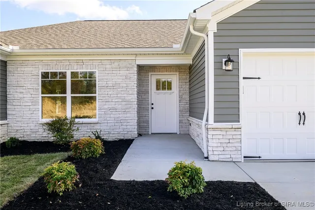 $265,000 | 222 Drive-in (lot # 4) Court, Charlestown, IN 47111