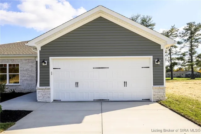 $265,000 | 222 Drive-in (lot # 4) Court, Charlestown, IN 47111