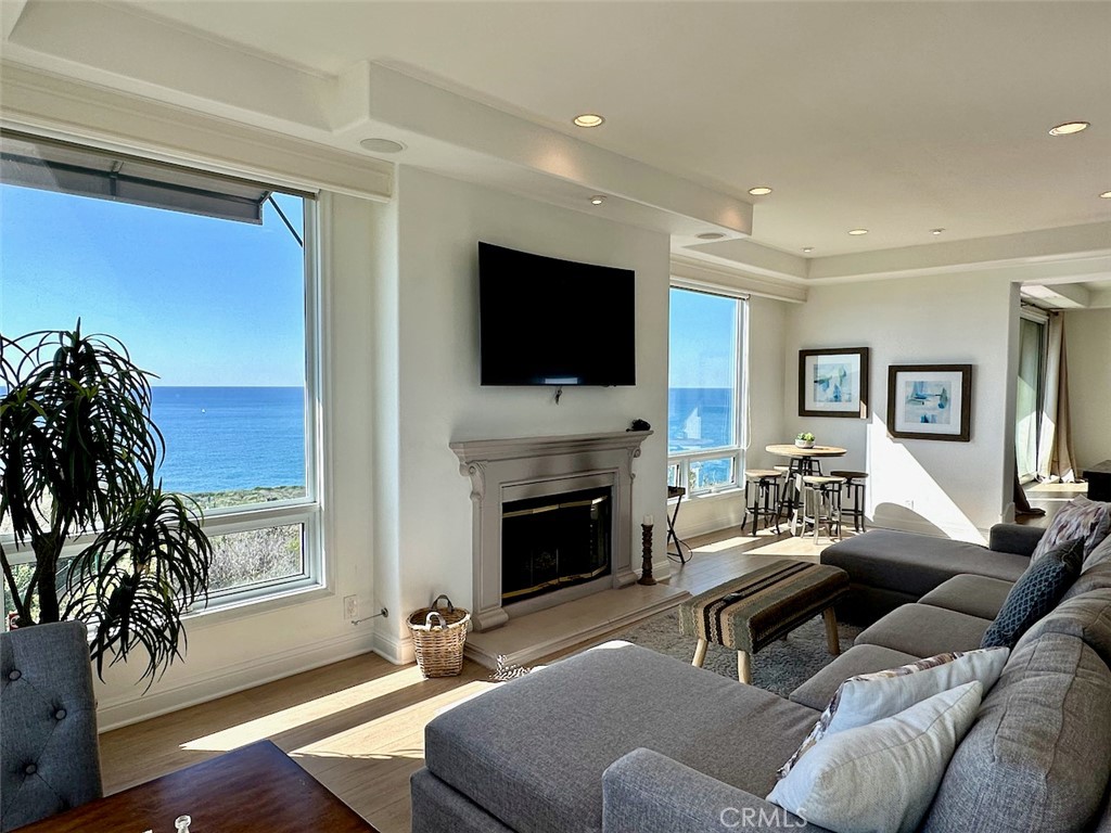 34385 Dana Strand Road, Unit A Dana Point, CA 92629 - Photo 7 of 38 Gallery Image 7