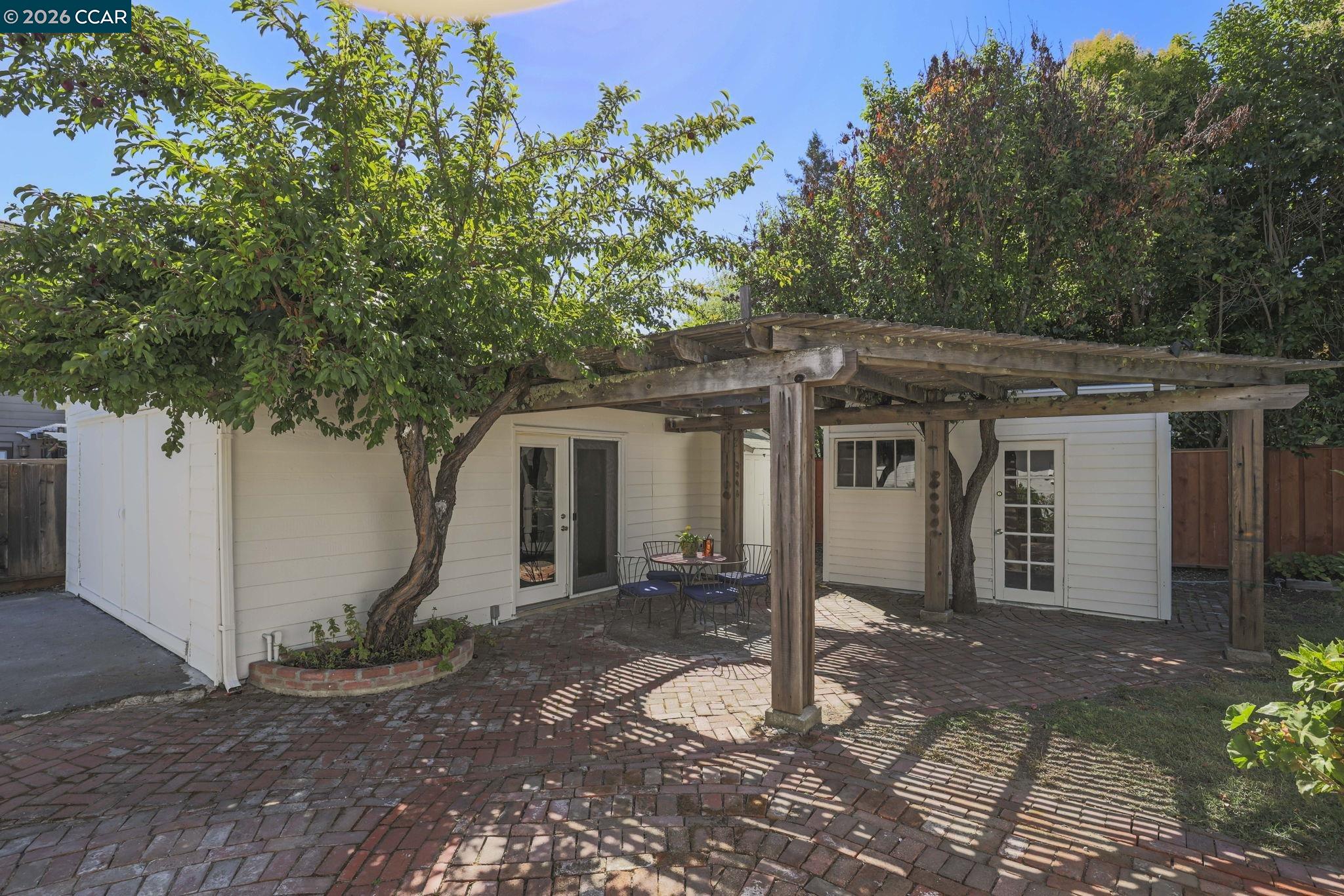2157 Whyte Park Avenue Walnut Creek, CA 94595 - Photo 30 of 35