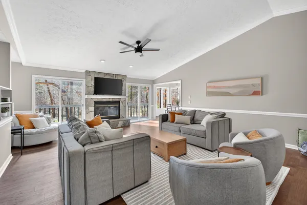 $675,000 | 4 Buoy Court, Salem, SC 29676