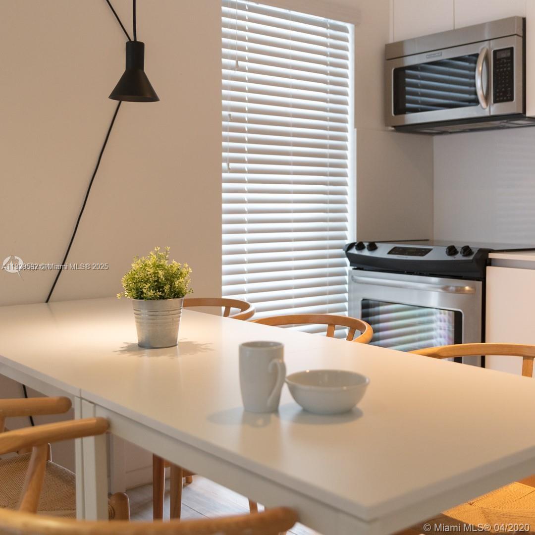 285 Sunrise Drive, Unit 108 Key Biscayne, FL 33149 - Photo 3 of 9