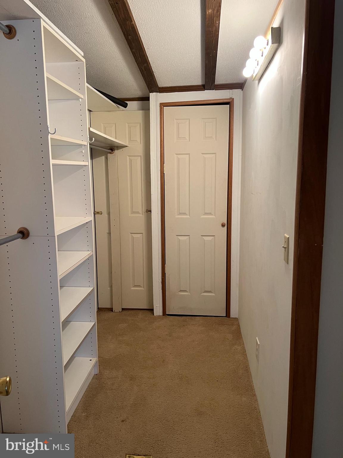 13753 Frazier Road Smithsburg, MD 21783 - Photo 16 of 39 MSTR BR CLOSET