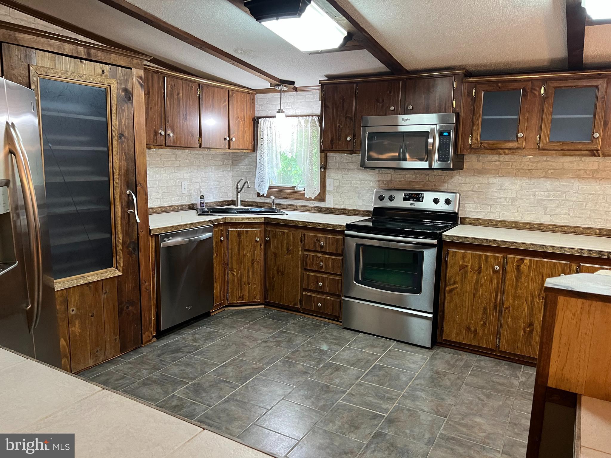 13753 Frazier Road Smithsburg, MD 21783 - Photo 10 of 39 Gallery Image 10