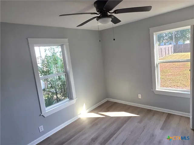 $220,000 | 809 West St Louis Avenue, Seadrift, TX 77983