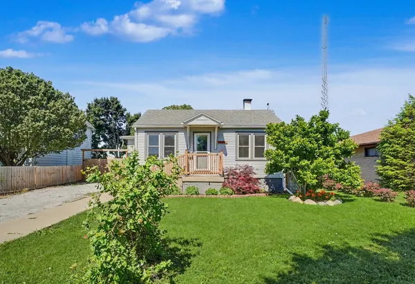 $172,000 | 609 South Sangamon Avenue, Gibson City, IL 60936