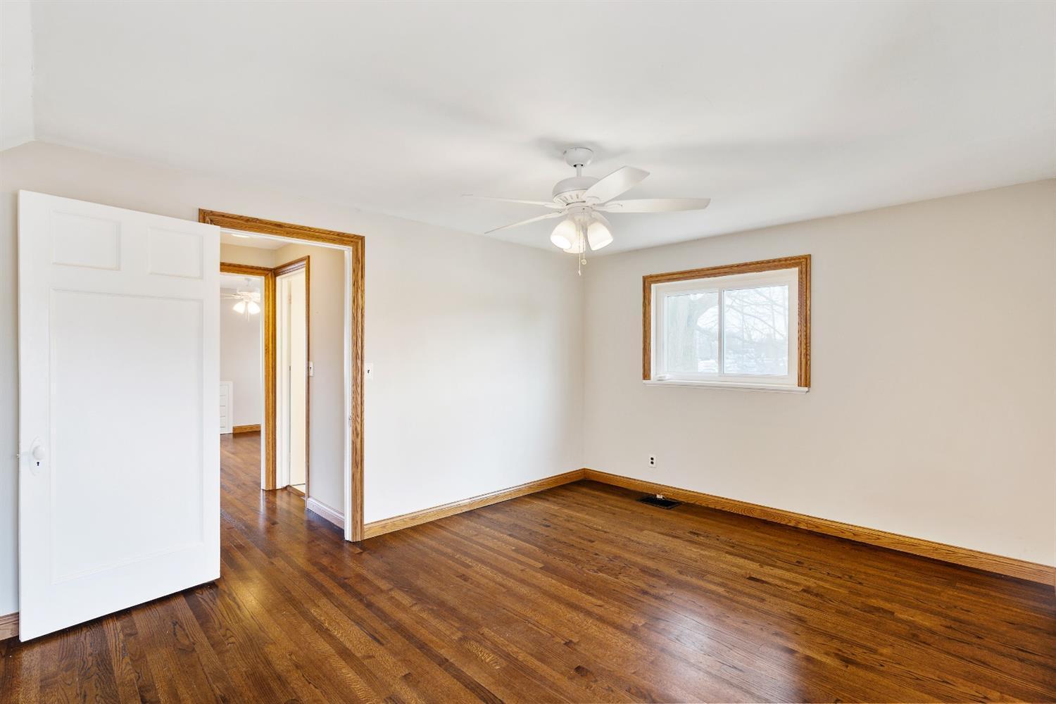 49 Hadley Road Greenhills, OH 45218 - Photo 21 of 31 Gallery Image 21