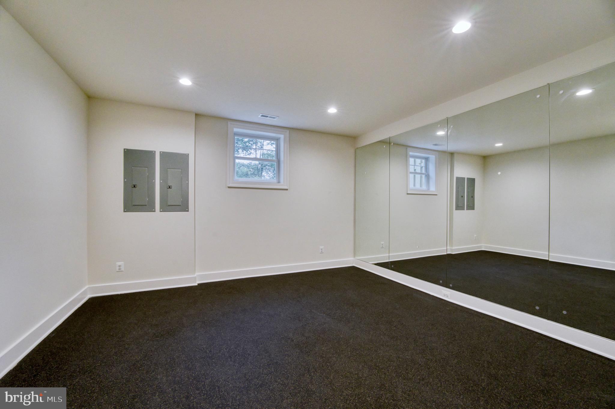 2236 Laurel Ridge Road Vienna, VA 22181 - Photo 47 of 78