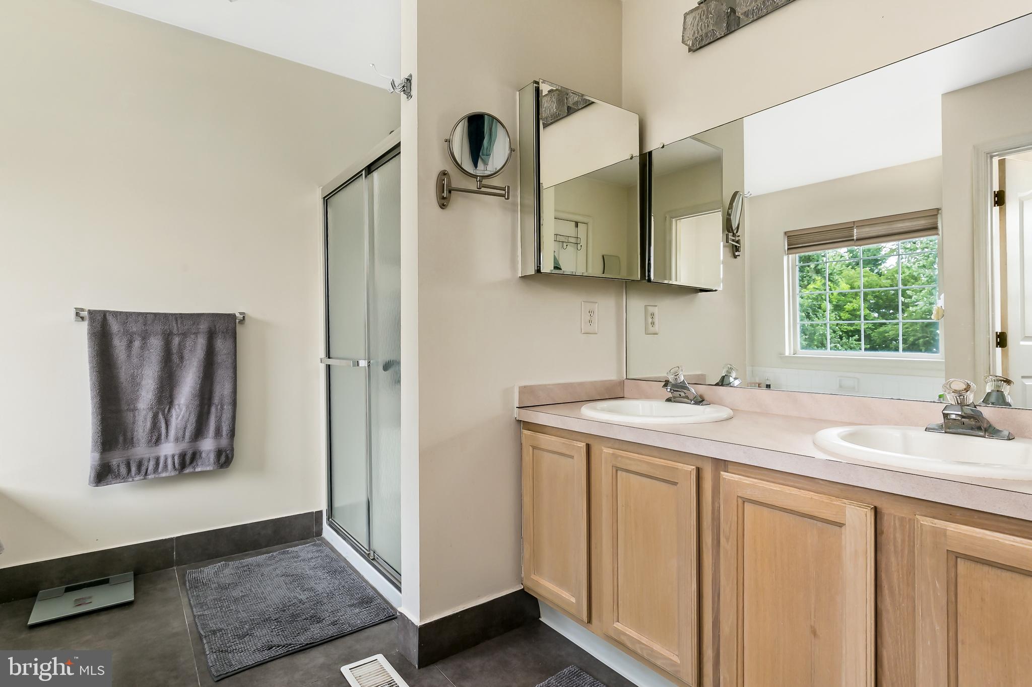 140 Salina Road Sewell, NJ 08080 - Photo 18 of 31 Gallery Image 18