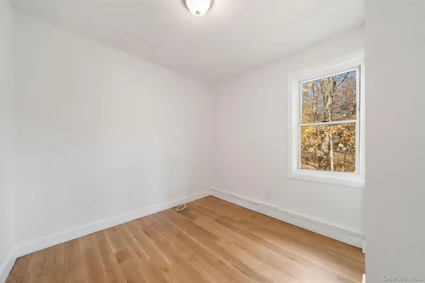 $1,725 | 164 Pine Hill Road, Unit 4, Highland Mills, NY 10930