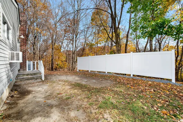 $1,725 | 164 Pine Hill Road, Unit 4, Highland Mills, NY 10930