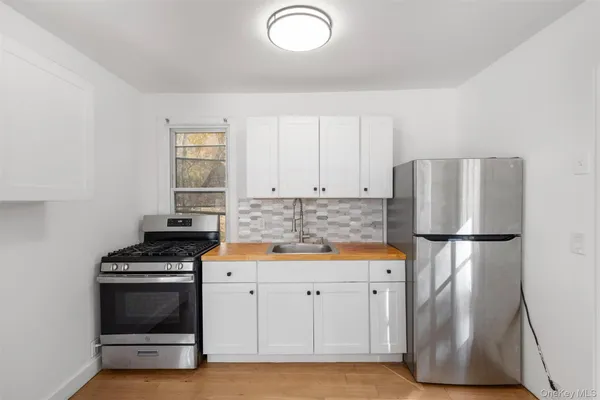 $1,725 | 164 Pine Hill Road, Unit 4, Highland Mills, NY 10930