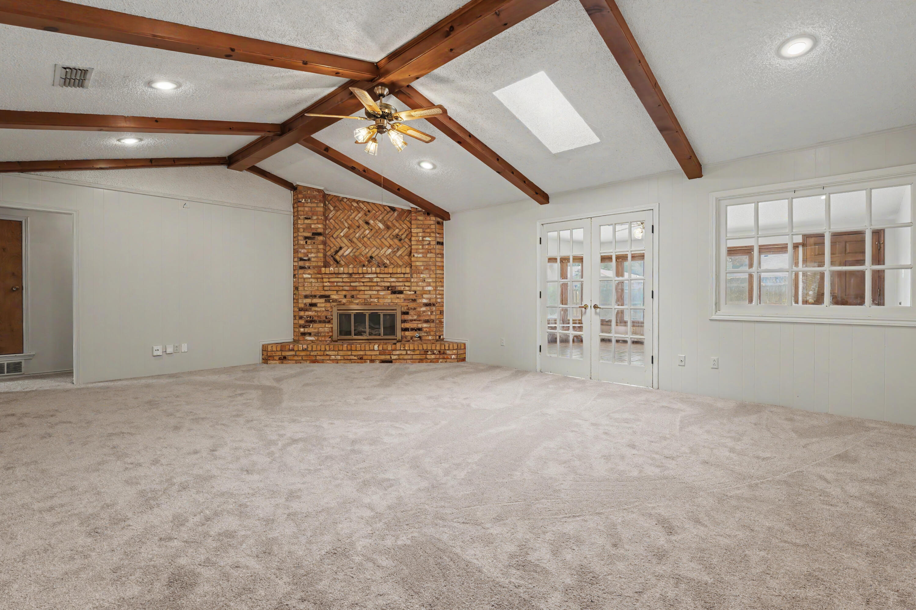 5213 86th Street Lubbock, TX 79424 - Photo 7 of 27 IMG_4082
