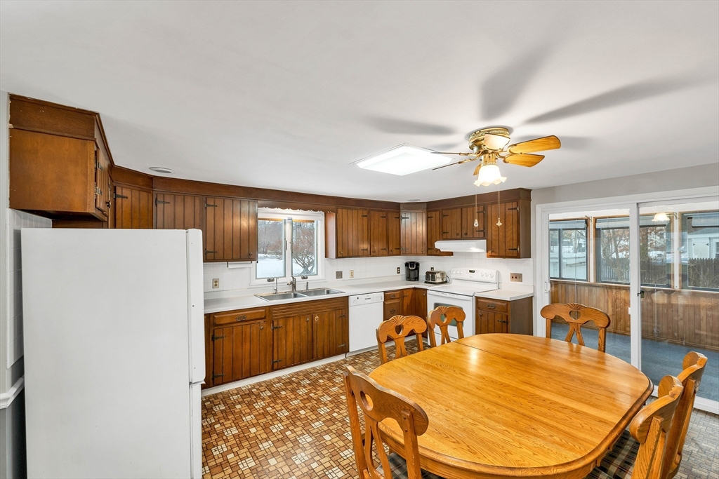 65 Swain Road Wilmington, MA 01887 - Photo 13 of 33 Gallery Image 13
