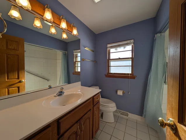 $2,500 | 503 Lake Avenue, Downers Grove, IL 60515