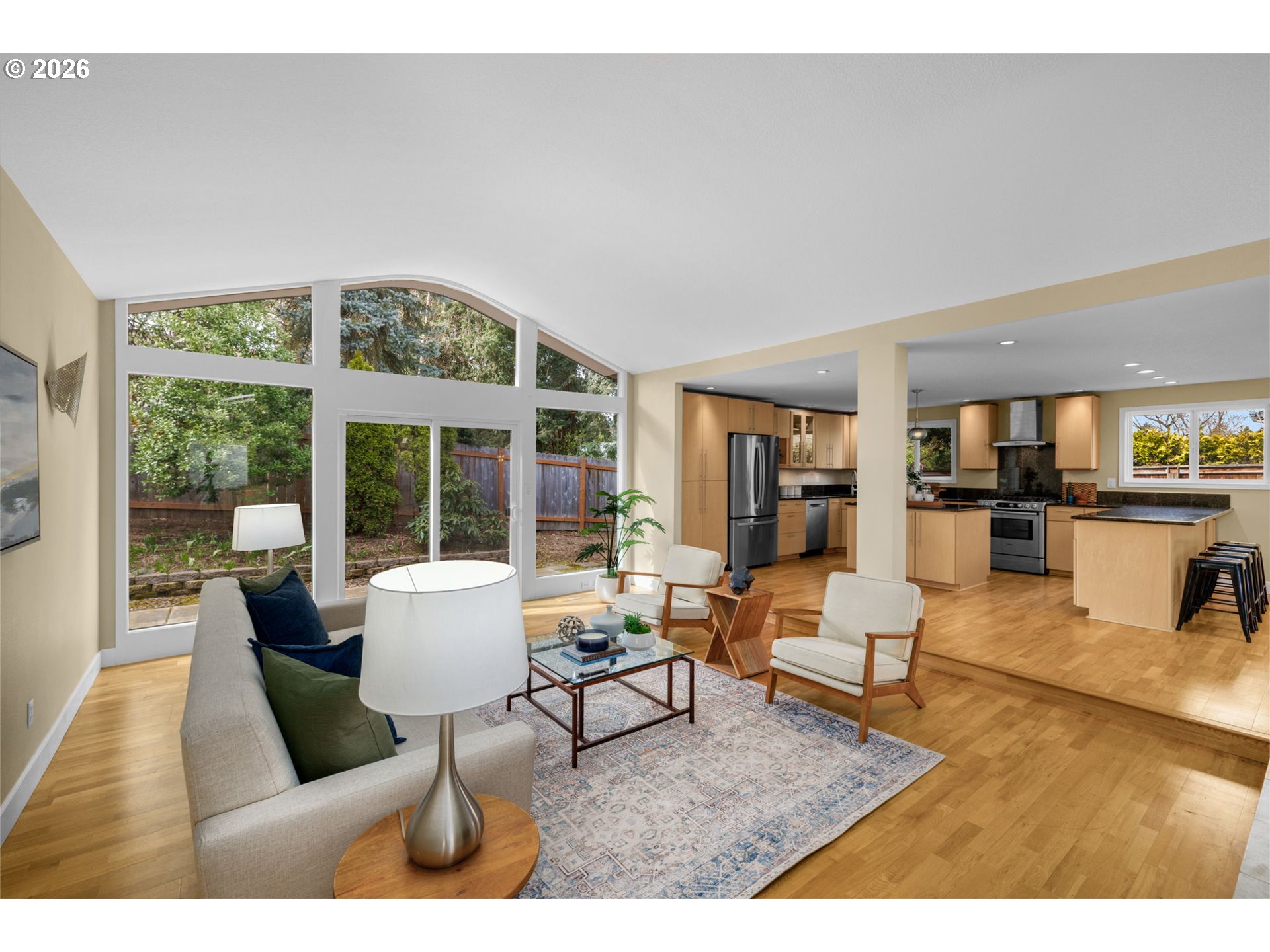 2641 Southwest Ridge Drive Portland, OR 97219 - Photo 11 of 44 Gallery Image 11